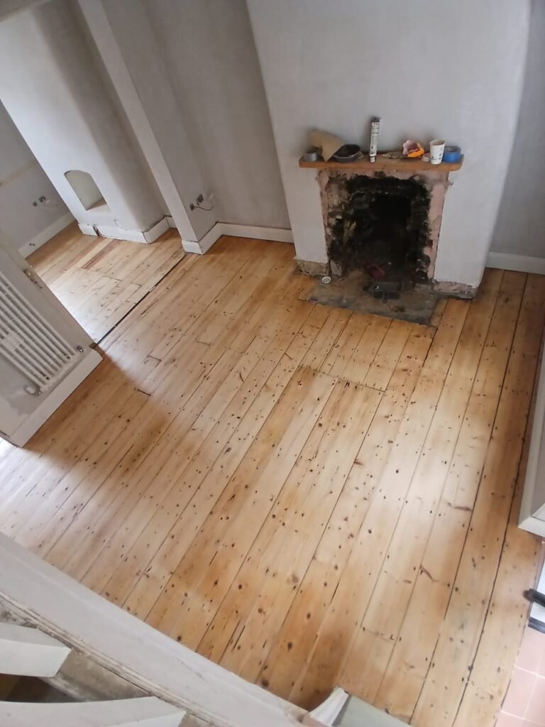 Dust Controlled Hardwood Floor Sanding